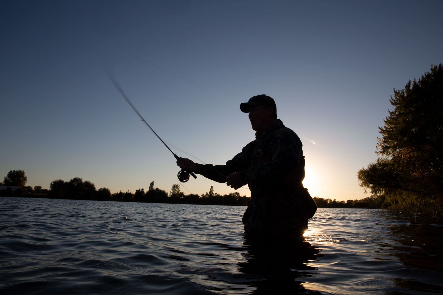 Descubra el surfcasting, ¡una de las modalidades de pesca más