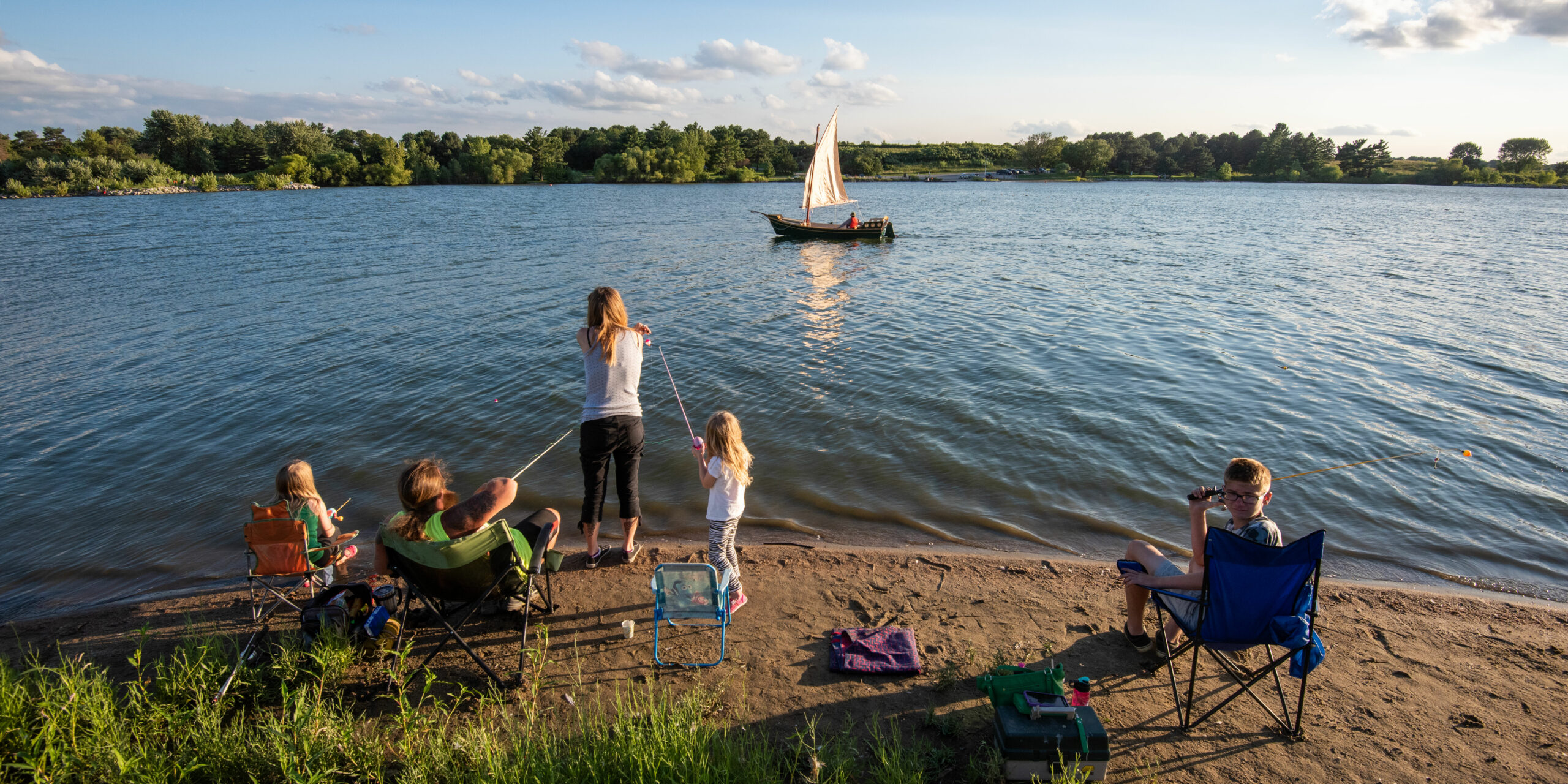 Fishing Lakes Near Chicago and More Kid-Friendly Places To Go Fishing