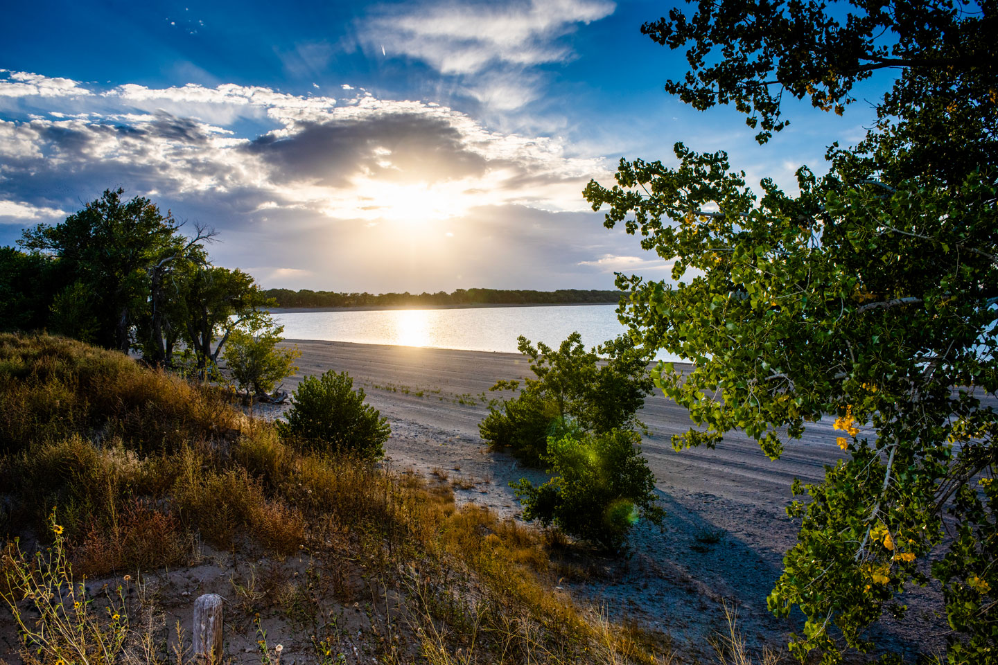 Lake Minatare: Nebraska's Hidden Gem for Water Lovers and Outdoor Enthusiasts