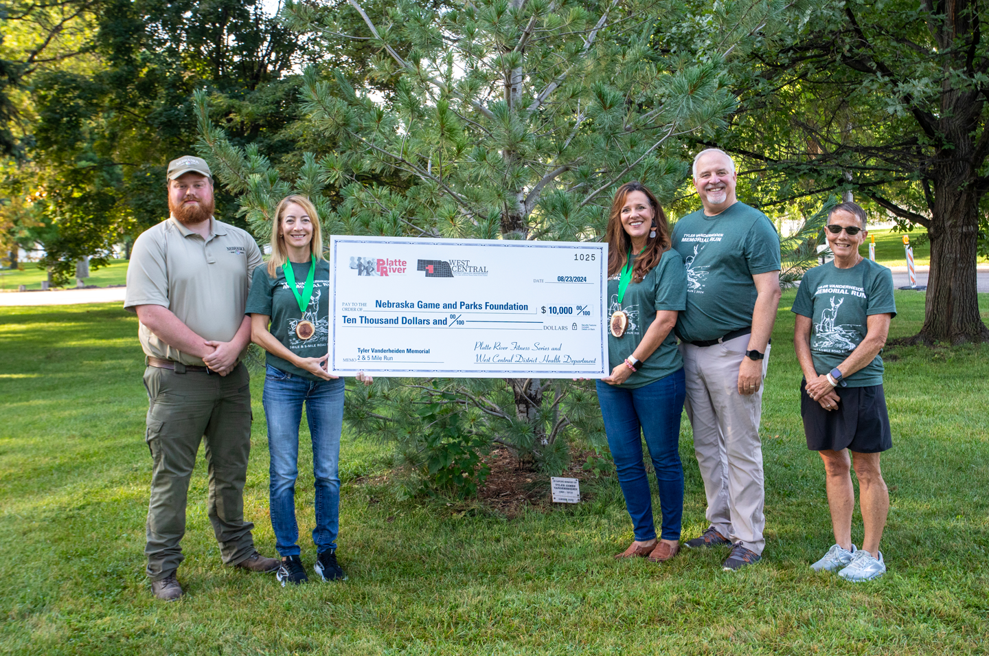 Memorial run raises $10K for Smith Falls trails